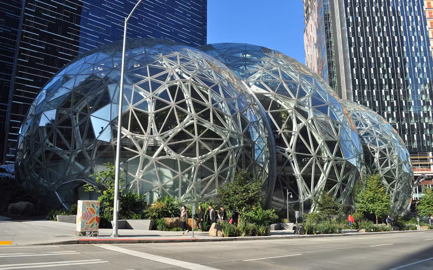 Amazon Spheres glass domes from Sixth Avenue side in Seattle