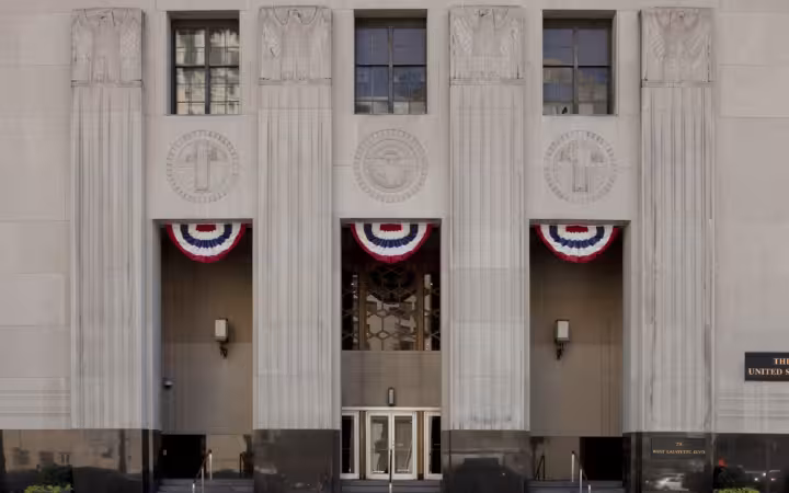 Entrance of the Theodore Levin United States Courthouse in Detroit