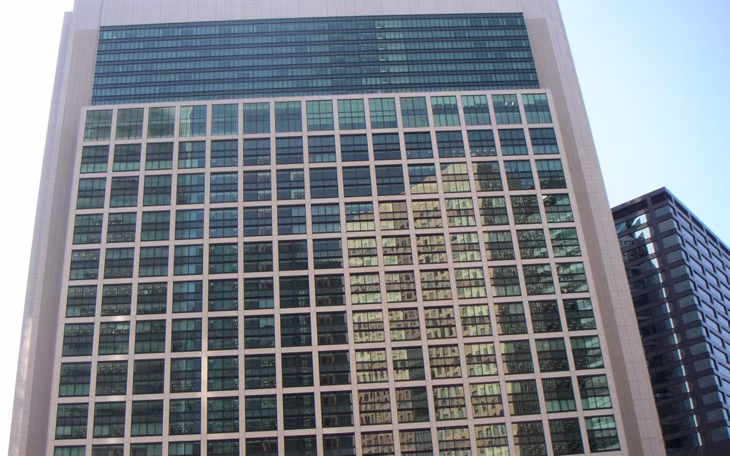 Exterior view of Tokyo Shiodome Building housing SoftBank Corp headquarters