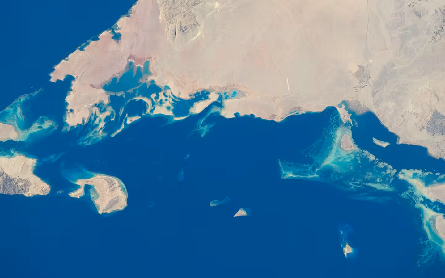 Satellite view of Neom Bay, nearby islands and the Tabuk coast.