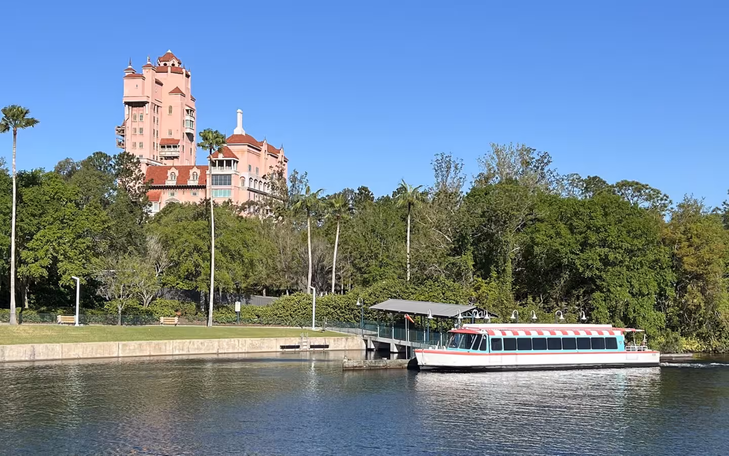 A FriendShip water taxi docks in front of The Twilight Zone Tower of Terror.