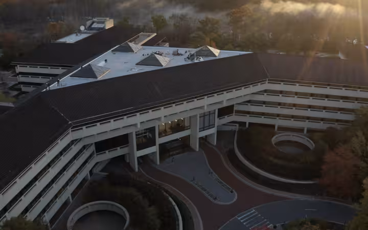 Aerial view of Verizon headquarters building complex with curved driveways